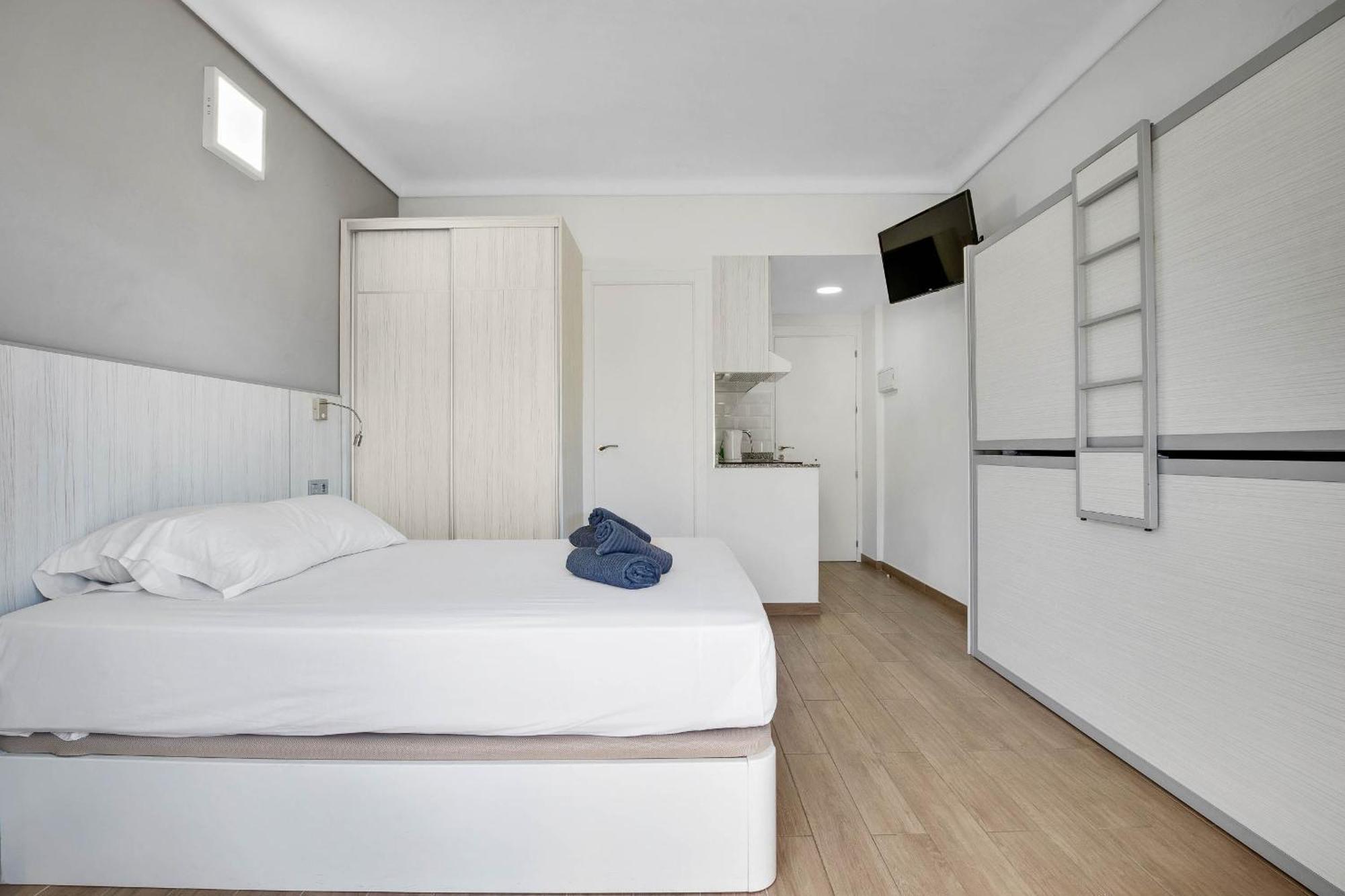 Carihuela Palace 417 By Ivi Real Estate Torremolinos Exterior foto